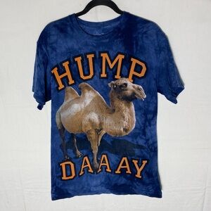 The Mountain Blue Cotton Hump Day Camel Graphic T Shirt M
